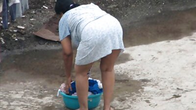 ผมบลอนด์ครางกระตุกหีของเธอต่อหน้าเว็บแคมที่บ้าน. ดู วีดีโอ โป้
