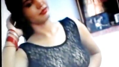 ความงาม busty ตื่นเต้นใส่นิ้วของเธอในหีของเธอ . วีดีโอ โป๊ ฟรี