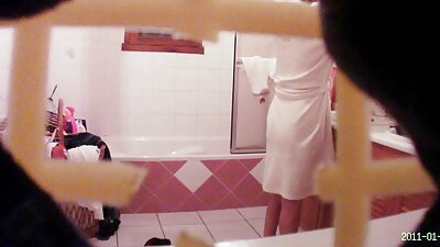 วัยรุ่นร้อนกับเจาะหีให้ ดู วีดีโอ โป้ footjob.