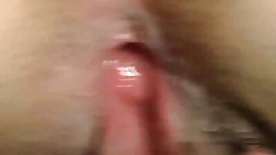 ผู้หญิงในชุดรัดตัวสีดำ fucks ตัวเองด้วยเครื่องสั่น วีดีโอ หนัง โป้