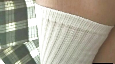 ผู้ชายที่น่ารังเกียจเล่นกับหมวกอาหารของภรรยา ดู วีดีโอ โป๊